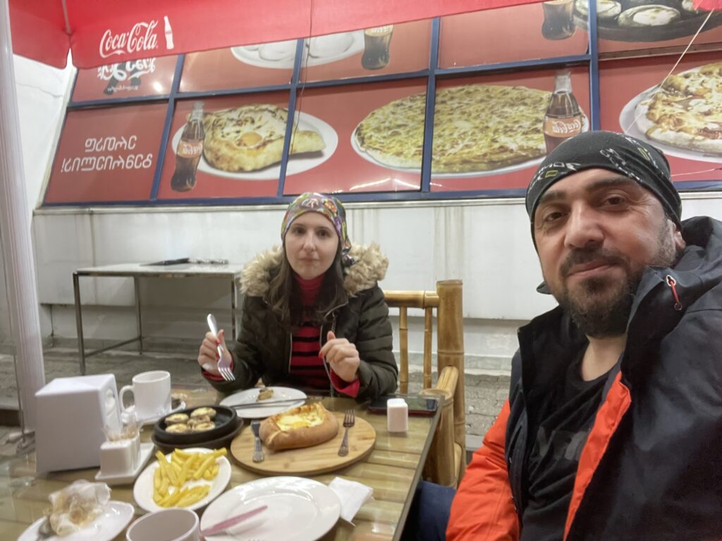 Eşim Nurcan ile Batum’da Zamana Yolculuk: Tarih, Kültür ve Unutulmaz Anılar 13 Eşim Nurcan ile Batum’da Zamana Yolculuk: Tarih, Kültür ve Unutulmaz Anılar 12